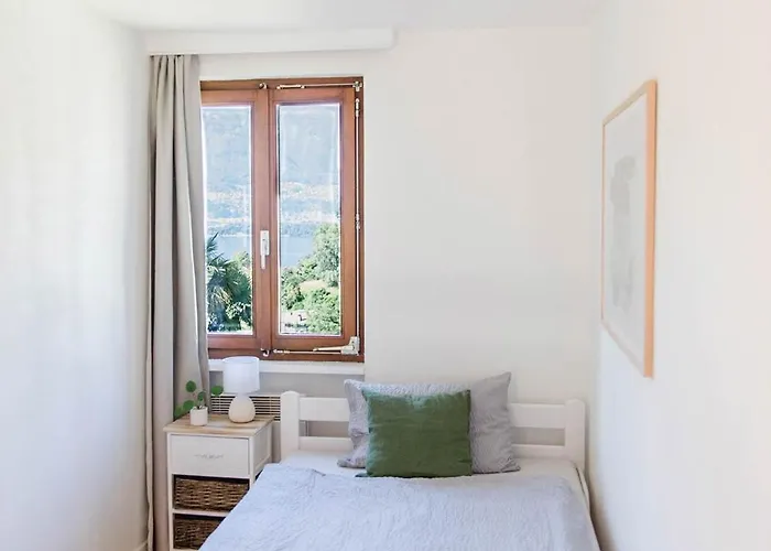 Casa Bellavista Sant Abbondio 6577 Ranzo B&B